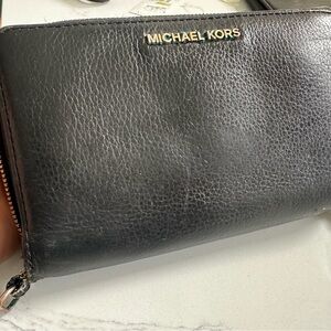 Michael Kors Black Leather Wallet Pebbled Texture